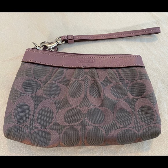 Coach Women’s Light Purple Wristlet Handbag Purse Clutch Canvas Logo - Picture 4 of 7